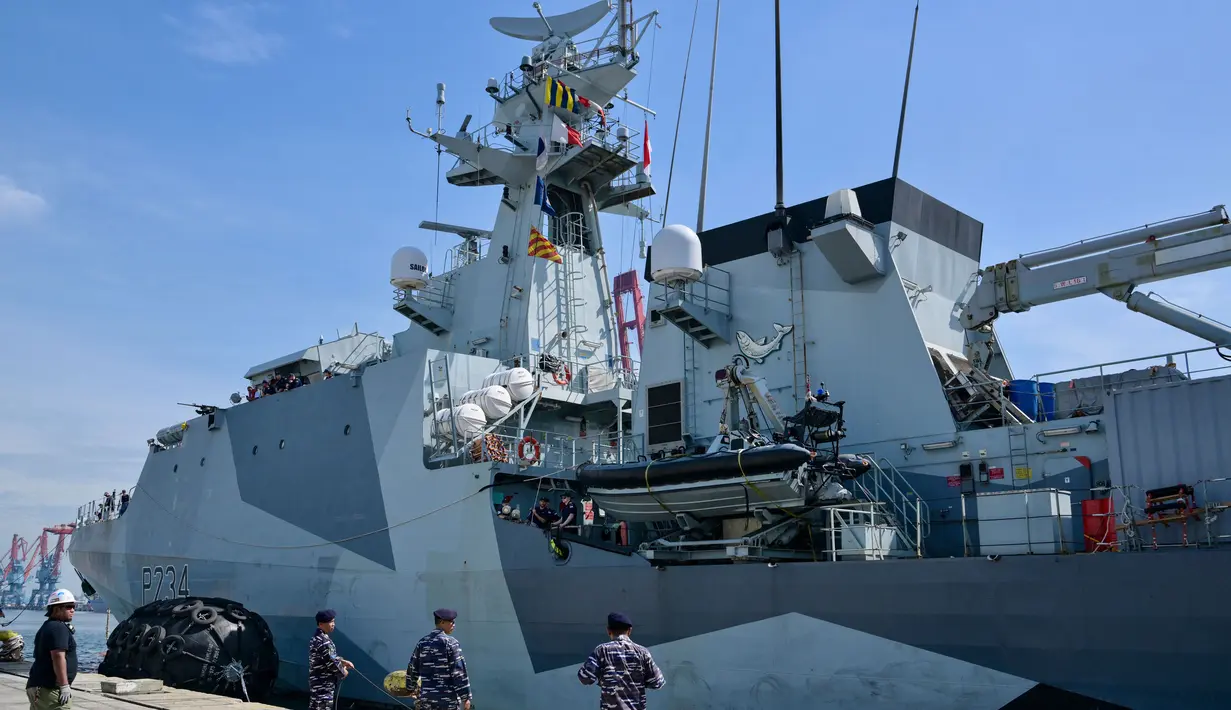 HMS Spey merupakan kapal patroli lepas pantai kelas Sungai Batch 2 milik Angkatan Laut Kerajaan Inggris. (BAY ISMOYO/AFP)