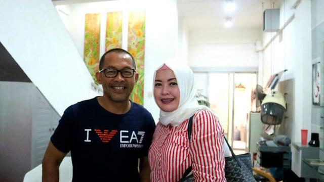 Aji Santoso dan istri