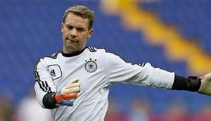 Manuel Neuer tak sabar menghadapi Belanda (c) AFP
