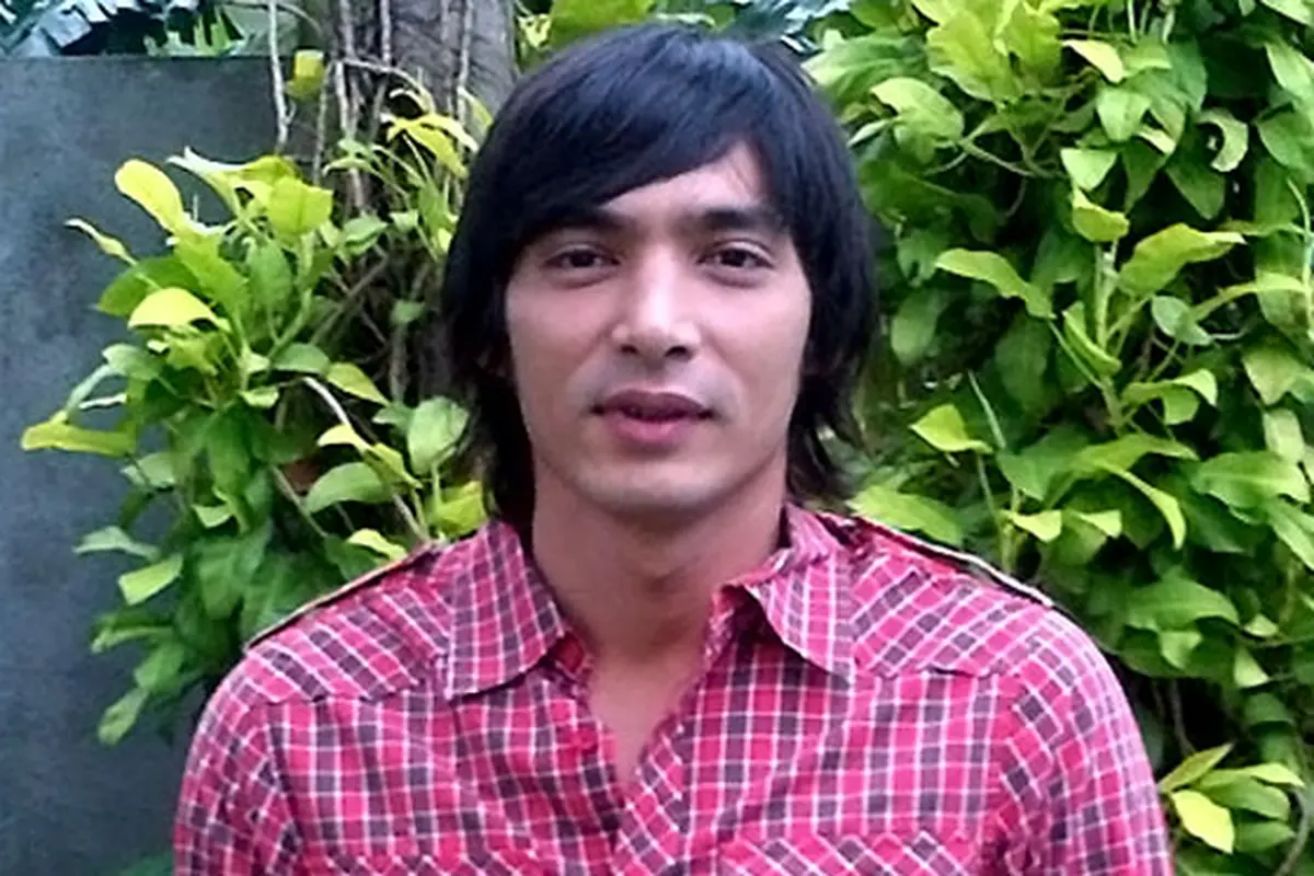abimana-artasatya-131112b.jpg