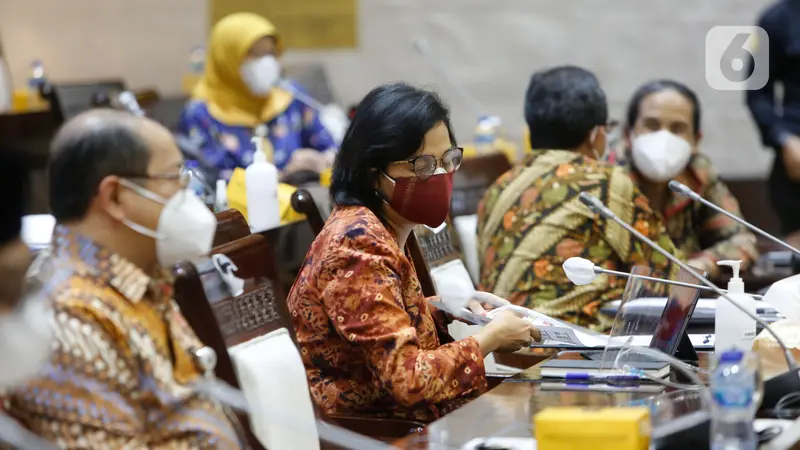 Sri Mulyani Rapat dengan Komisi XI DPR Bahas Pagu Indikatif Kemenkeu