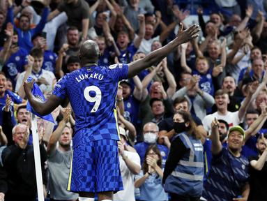 Romelu Lukaku - Chelsea memulangkan Bomber asal Belgia ini dari Inter Milan seteleh mengeluarkan uang tebusan sebesar Rp1,993 triliun. Pemain yang baru saja berkonflik dengan Tuchel ini baru mencetak Tujuh gol bersama The Blues. (AP/Antonio Calanni)
