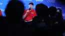 <p>Kiper legendaris Manchester United, Peter Schmeichel (tengah), memberikan keterangan saat konferensi pers pengumuman pemegang hak siar Premier League 2023/2024 di Indonesia oleh Vidio.com di SCTV Tower, Jakarta, Jumat (4/8/2023). (Bola.com/M Iqbal Ichsan)</p>