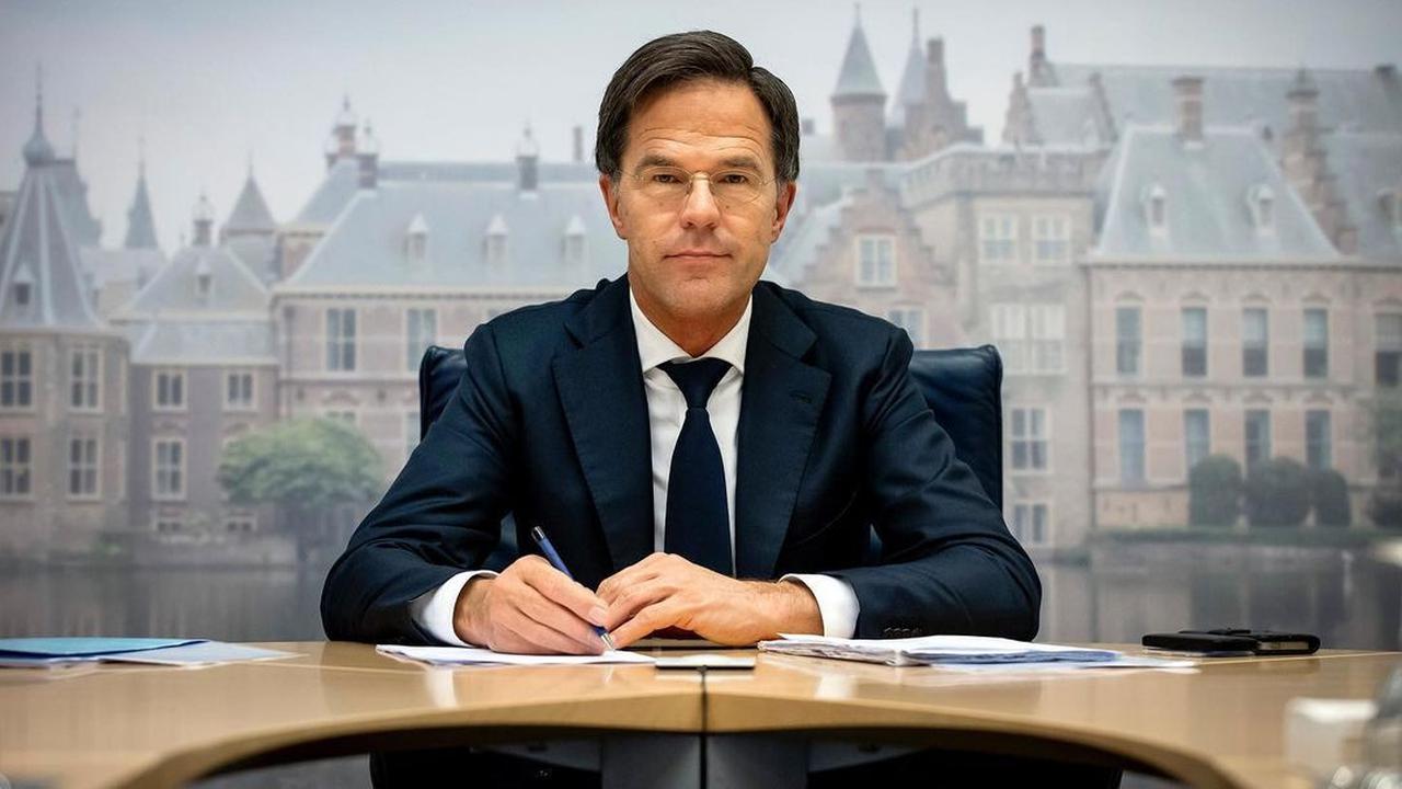 6 Potret Mark Rutte, PM Belanda yang Ramai Disebut Mirip Dr. Strange