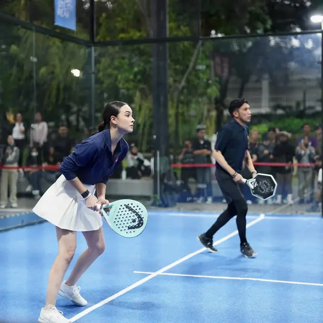 4 Potret Gaya Enzy Storia hingga Maudy Ayunda Tampil Stylish dengan Sporty Outfit di UNIQLO FITFEST 2025