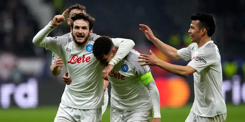 Napoli Taklukkan Eintracht Frankfurt di 16 Besar Liga Champions