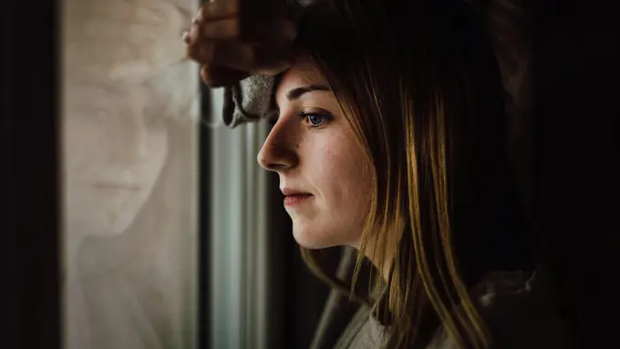 5 Zodiak yang Hobi Bernostalgia