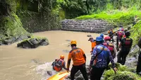 Ibu dan Balita Yang Rumahnya Ambruk dan Terseret Air Bah di Tabanan Ditemukan