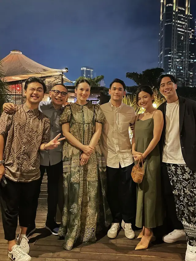 Potret Chelsea Islan di acara pertunangan dan after party (Foto: Instagram @jusuf_long)