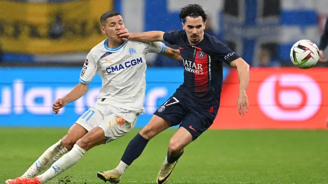 Foto: Tensi Panas Laga Klasik Marseille Vs PSG, Tuan Rumah Babak Belur Dihajar 10 Pemain Tim Tamu