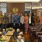 PT Elang Mahkota Teknologi atau Emtek Grup mengelar audiensi dengan jajaran Direktorat Jenderal Imigrasi Kementerian Hukum dan HAM (Kemenkumham) pada Kamis (13/7/2023). (Foto: Winda Nelfira/Liputan6.com).