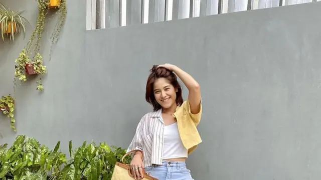 Beranjak Dewasa, Ini 9 Potret Terkini Ashira Zamita Pemeran Anak Mischa di Cinta Fitri yang Semakin Menawan dengan Outfit Kekinian