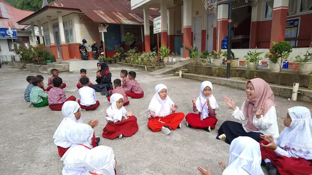 Gotong Royong Hapus Kekerasan di Sekolah