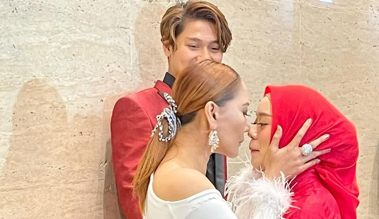 Inul Daratista bertemu Lesti Kejora (Foto: Instagram/@inul.d)