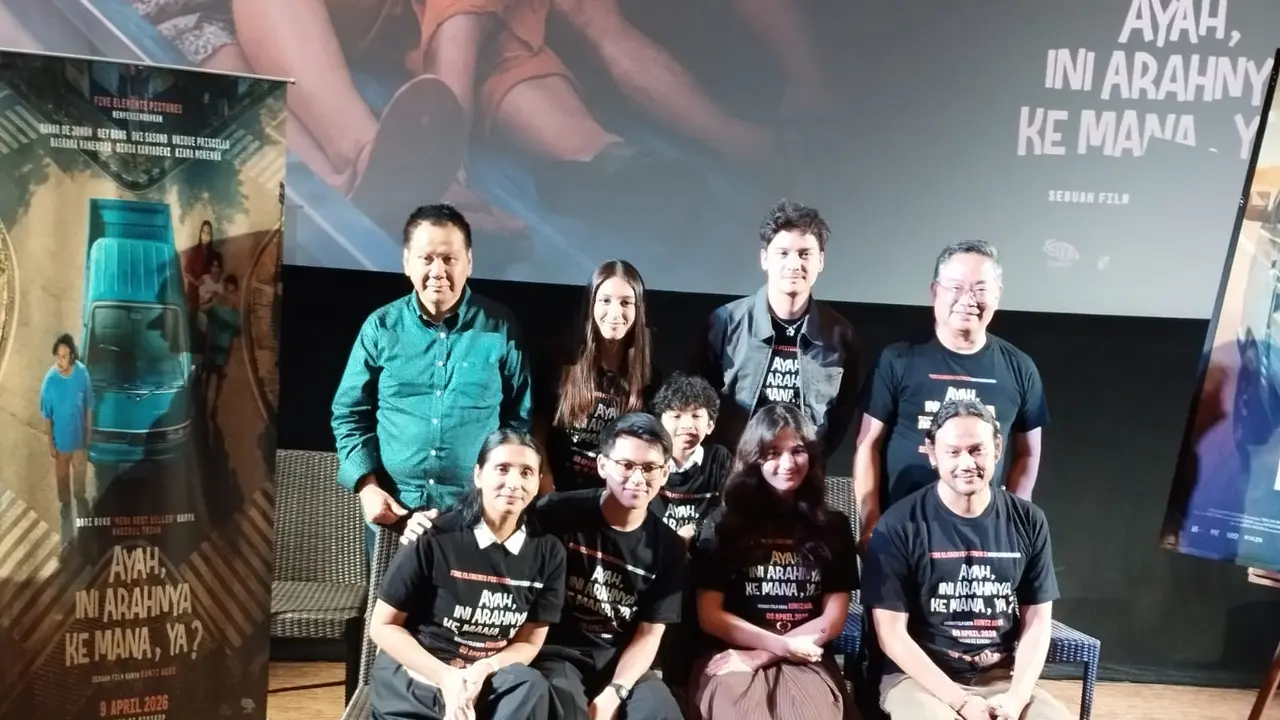 Para pemain film Ayah Ini Arahnya ke Mana Ya. (M Altaf Jauhar/ Liputan6.com)
