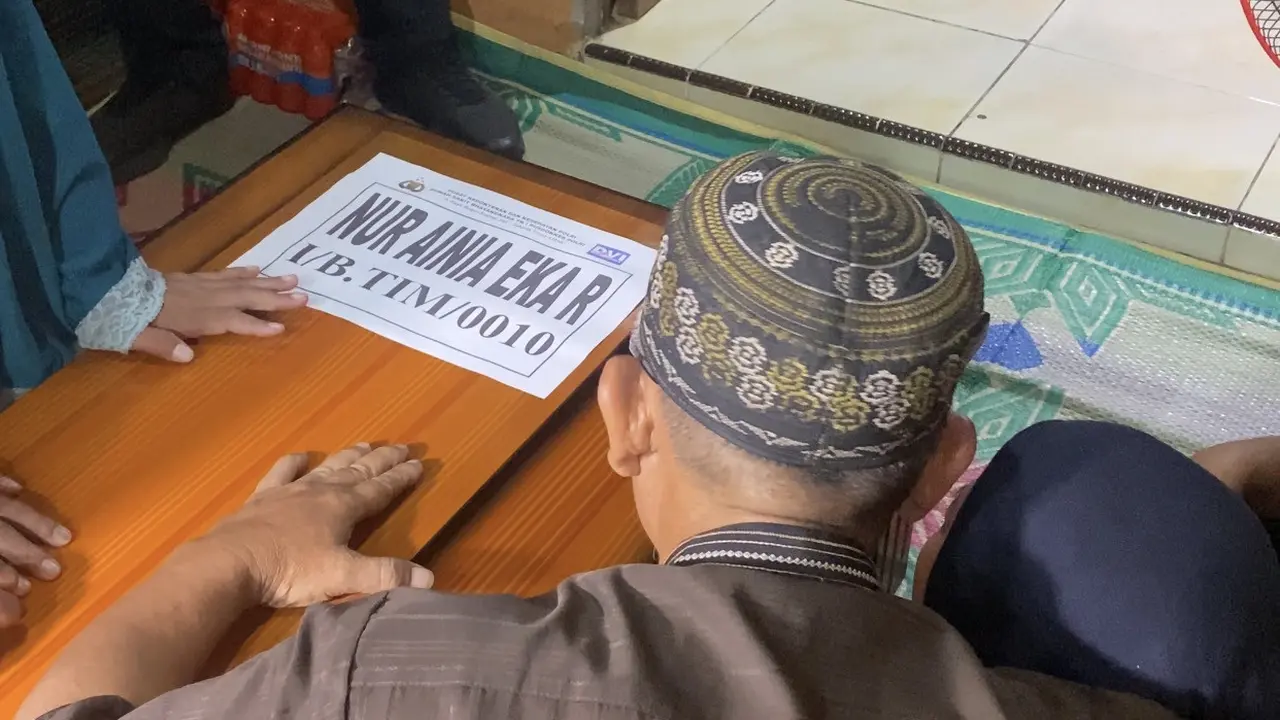 Ayah Nur Ainia Eka Rahmadhyna, korban kecelakaan KRL di Bekasi