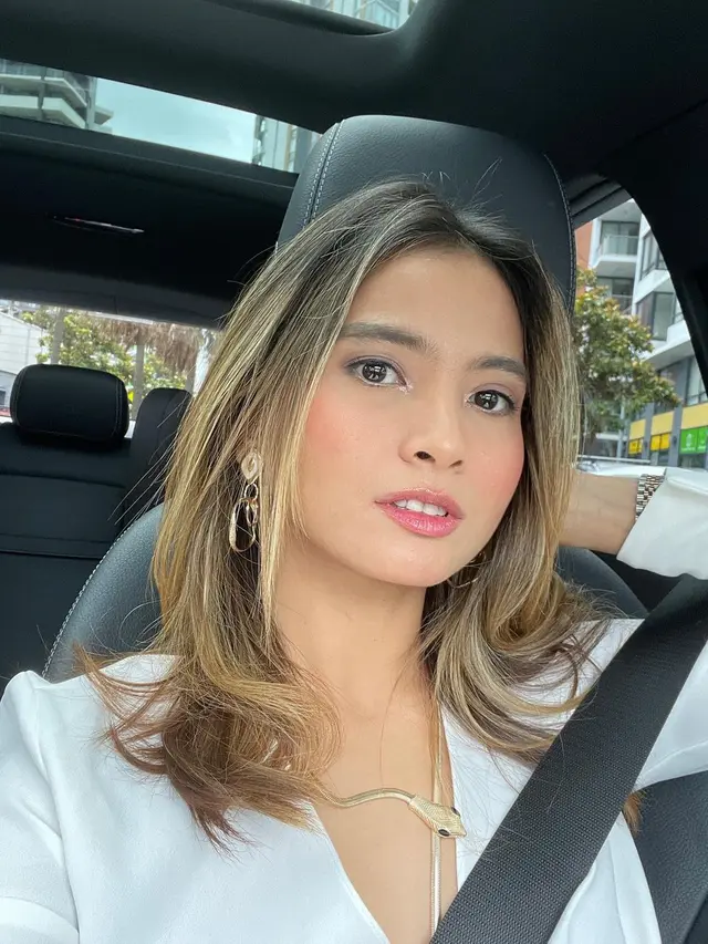 5 Potret Acha Septriasa dengan Gaya Rambut Baru, Makin Awet Muda dengan Poni