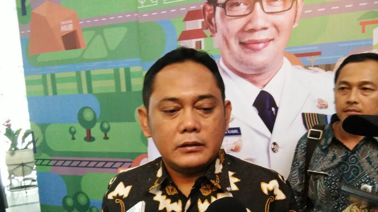 Bupati Bekasi Eka Supria Atmaja