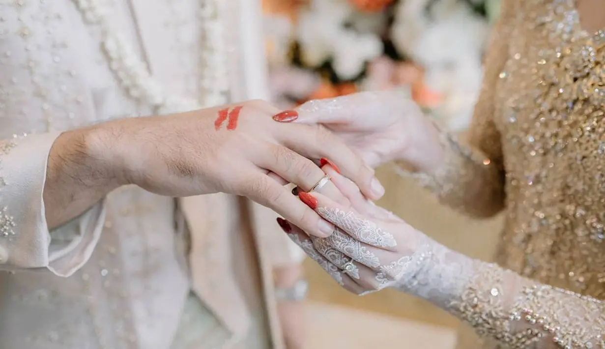 Faradilla Yoshi dan Bryan Mckenzie (Instagram/bootesphotography)