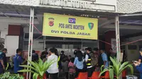 Polisi membuka posko ante mortem di Rumah Sakit Umum Daerah (RSUD) Ciawi, Bogor, untuk keperluan identifikasi korban kecelakaan maut di Gerbang Tol Ciawi. (Liputan6.com/ Achmad Sudarno)