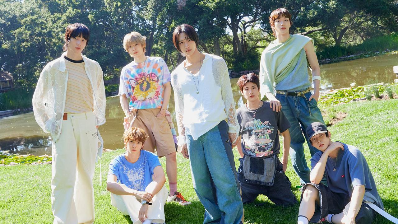 RIIZE Umumkan SUNZ Jadi Nama Resmi Fandom, Berisi Harapan untuk Tumbuh ...