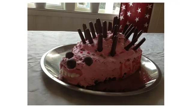 8 Potret Gagal saat Bikin Kue Ini Bikin Geleng Kepala