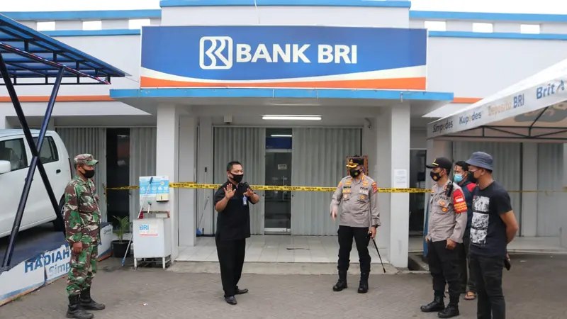 Petugas yang hendak mengisi uang ATM di Bank BRI Unit Kukun, Kecamatan Rajeg, Kabupaten Tangerang, dirampok pada Selasa (30/3/2021) dini hari.