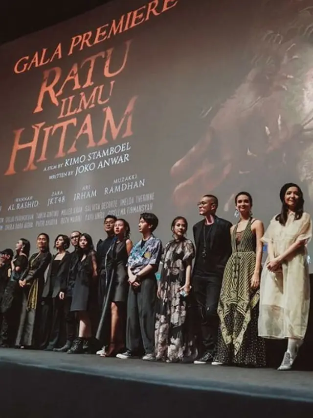 Para pemain film Ratu Ilmu Hitam (https://www.instagram.com/p/B4esMZdpaiN/)