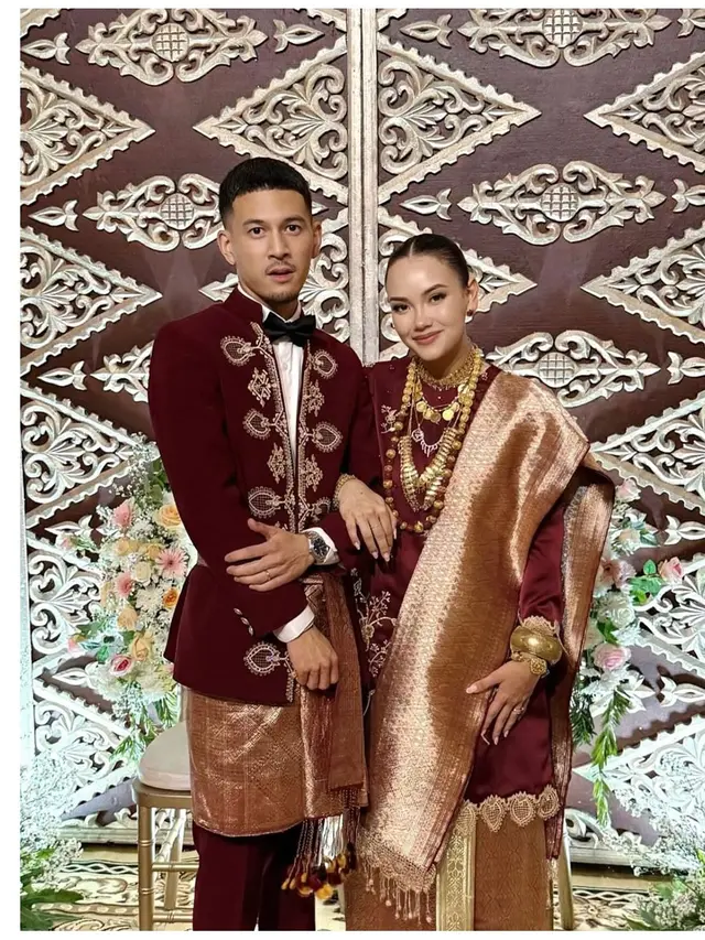 7 Potret Resepsi Alexandra Kakak Alyssa Daguise di Jakarta, Pakai Adat Koto Gadang