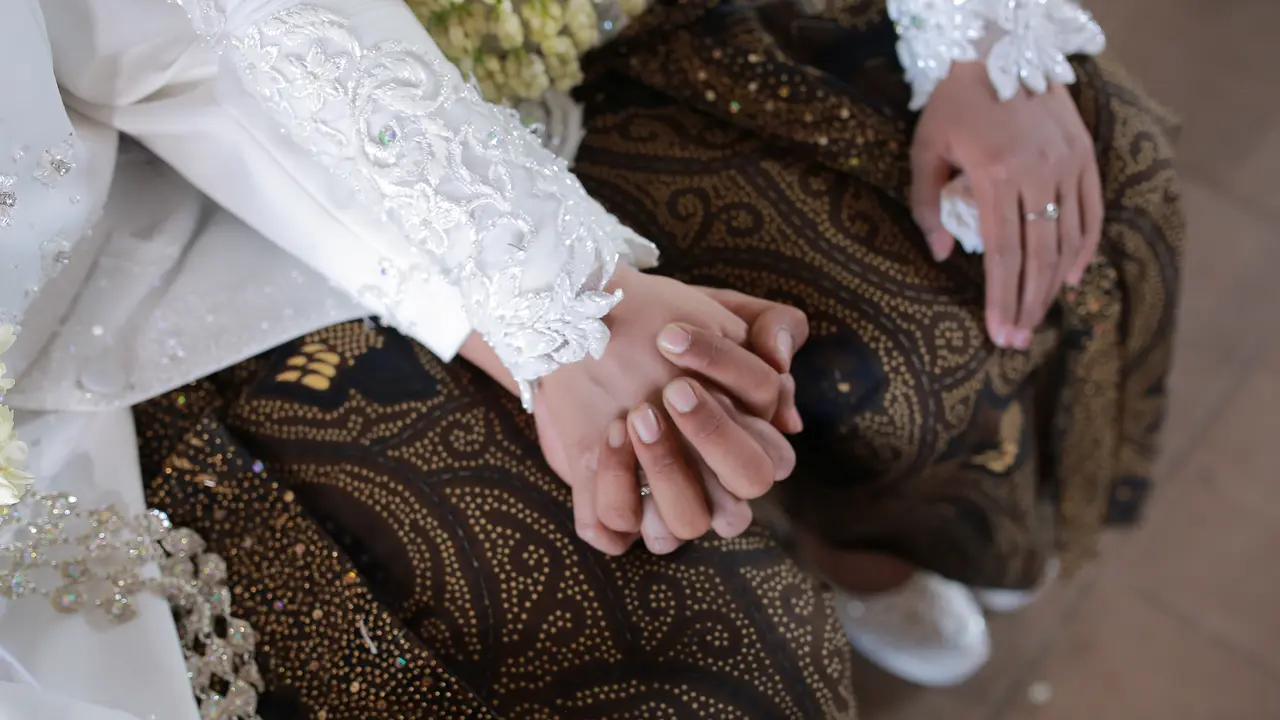 adat dalam menikah