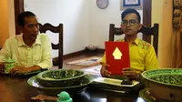 Undangan Pernikahan Kahiyang Ayu-Bobby Berwarna Merah Hati
