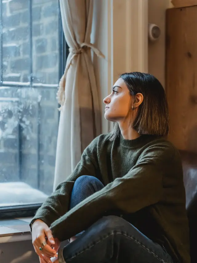 Memiliki Trauma dengan Hubungan Masa Lalu