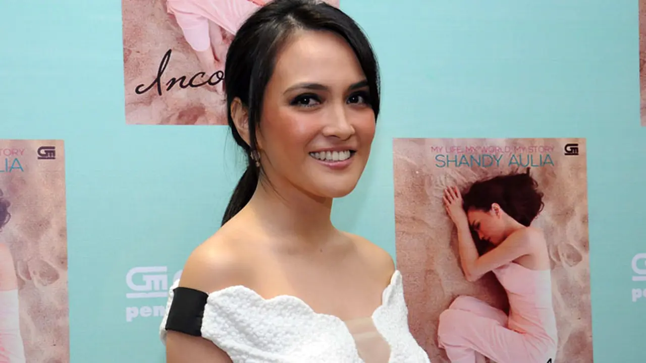 Shandy Aulia