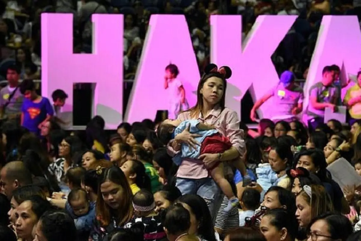 Melalui kampanye ini, pihak panita ingin mendorong para ibu di Filipina untuk memberi ASI kepada bayi sehingga dapat menekan kematian anak (AFP)