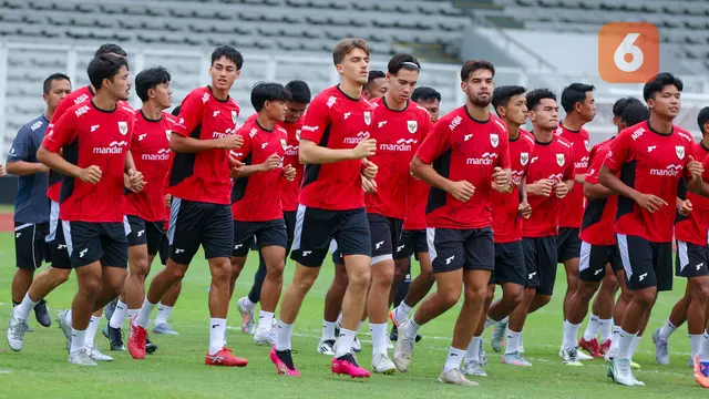 Foto: Indra Sjafri Matangkan Taktik Skuad Timnas Indonesia U-22 Jelang Hadapi Mali di Laga Uji Coba