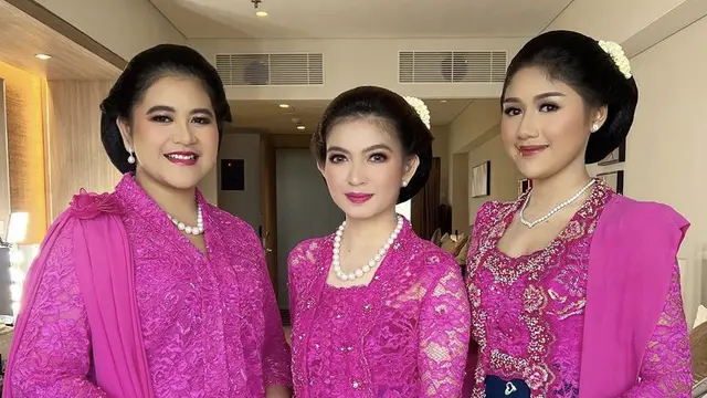 Gaya Istri, Anak, dan Mantu Jokowi saat Kondangan