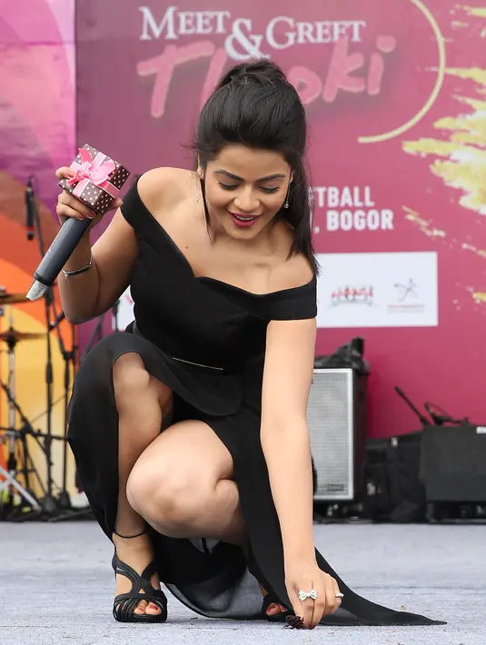 Jigyasa Singh menuturkan bahwa dirinya mendapat sambutan luar biasa dari para penggemarnya di Indonesia. Bahkan ia bercerita kedatangannya ke Indonesia juga merupakan permintaan para fansnya di media sosial. (Bambang E. Ros/Bintang.com)