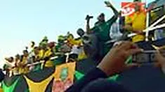 Jelang pertandingan pertama, tim tuan rumah Afsel parade berkeliling Kota Johanesburg. Acara ini dimaksudkan guna menyatukan dukungan rakyat Afsel.