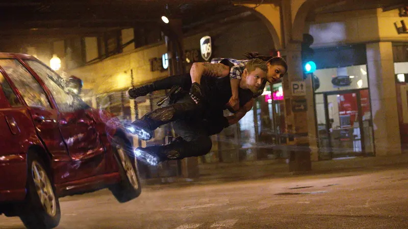 Jupiter Ascending Diundur Hingga 2015