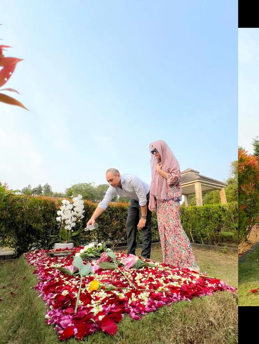 <p>"September 18, 2024," tulis BCL sebagai keterangan fotonya. Untuk diketahui, BCL memang sangat rutin mengunjungi makam Ashraf. (Foto: Instagram/ itsmebcl)</p>