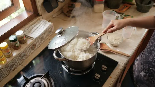 Metode 10-5-5 untuk Masak Nasi