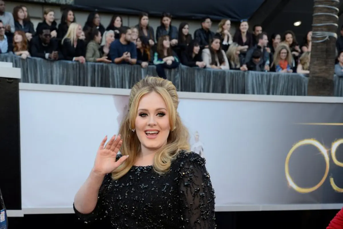 [Bintang] Adele