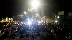 Polres Metro Jakarta Pusat dibantu Polda Metro Jaya akhirnya membubarkan massa yang menduduki gedung YLBHI, Menteng, Jakarta Pusat.