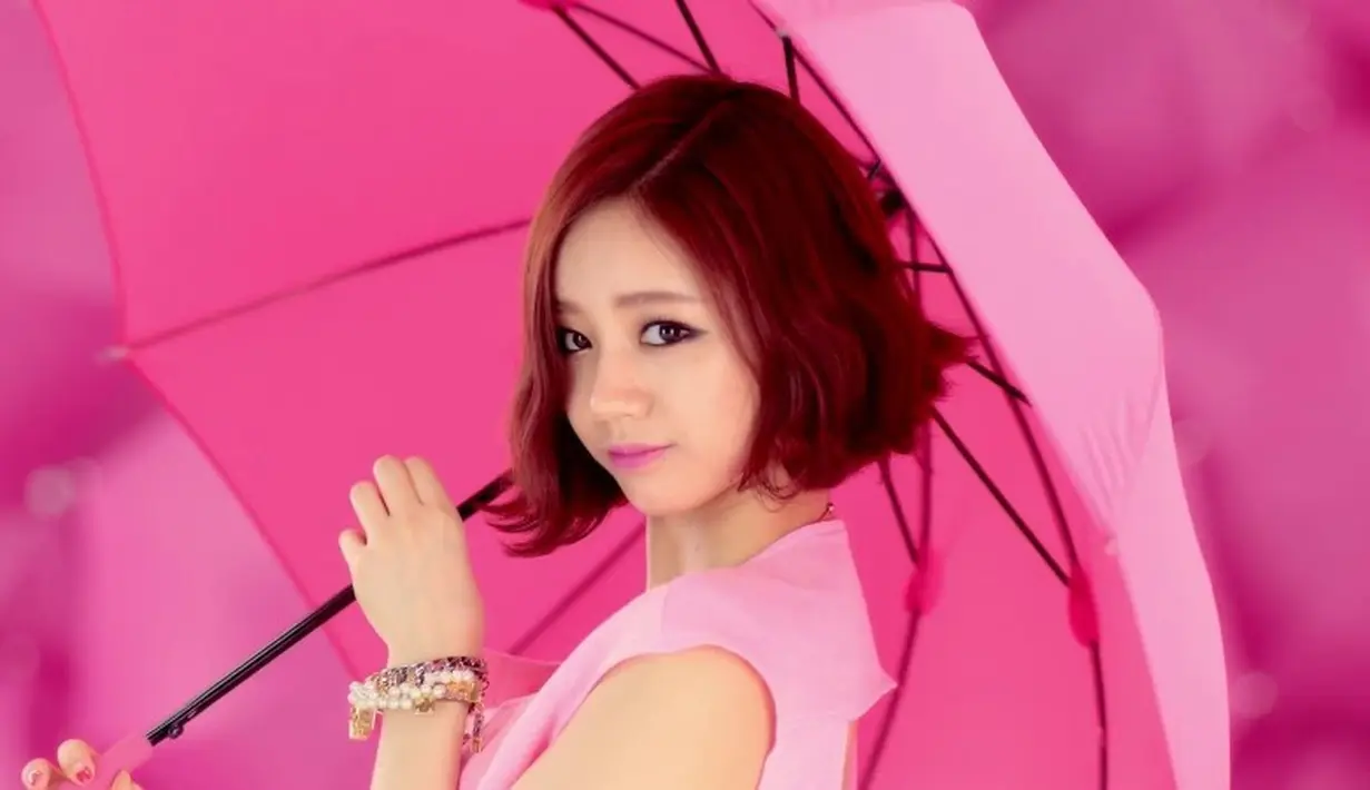 Maknae dari Girl's Day, Hyeri punya wajah cantik dan menggemaskan. Tak hanya punya wajah cantik, idol kelahiran 9 Juni 1994 juga pandai bernyanyi. (Foto: soompi.com)