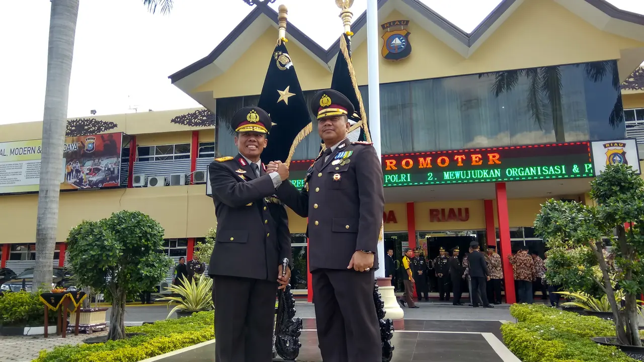 Kapolda Riau