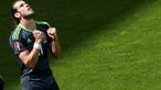 Ekspresi Gareth Bale setelah mencetak gol ke gawang Inggris dalam laga Grup B Piala Eropa 2016 di Stade Bollaert-Delelis, Lens, (16/6/2016). (Reuters/Benoit Tessier)