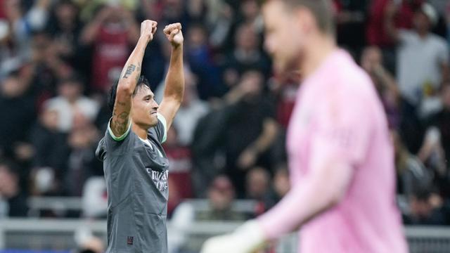 Foto: Permainan Efektif Tijjani Reijnders Bawa AC Milan Meraih Kemenangan Perdana di Liga Champions Musim Ini