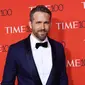 Legendary sendiri sepertinya akan mengalami sedikit masalah karena suara Ryan Reynolds sudah sangat melekat berkat filmnya, Deadpool. (ANGELA WEISS / AFP)