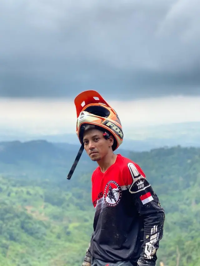 Suka Travelling, Ini 7 Potret Terbaru Fauzi Baadilla yang Dianggap Penganguran