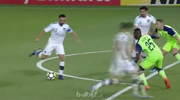 Xavi Hernandez dan brace Boualem Khoukhi memberi kemenangan tipis Al-Sadd 2-1 atas Al Ahli dalam pertandingan leg pertama play-off...
